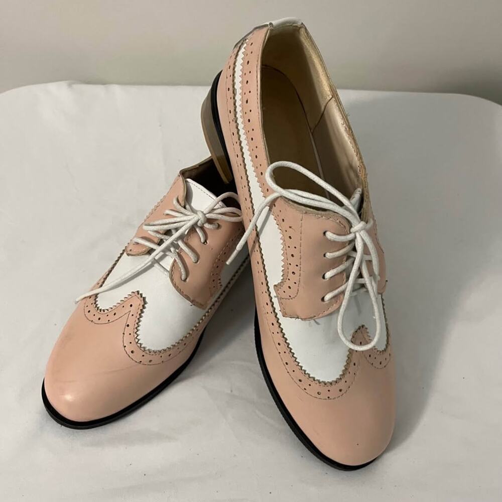 Retro Wing Tip Brogue Pink and White Saddle Shoes Size 7